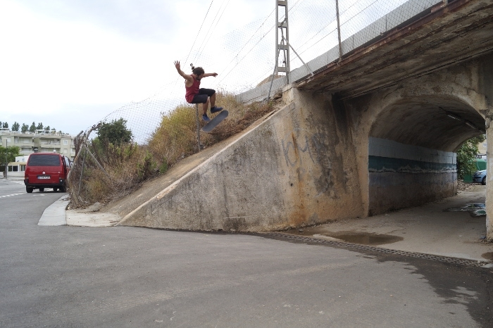 kickflip fakie