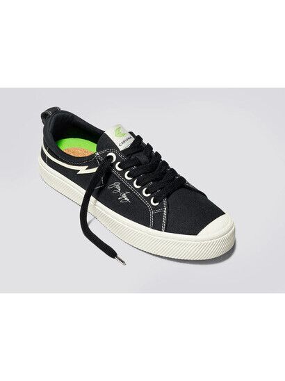 Cariuma Sneaker Gerry Lopez OCA Low black canvas