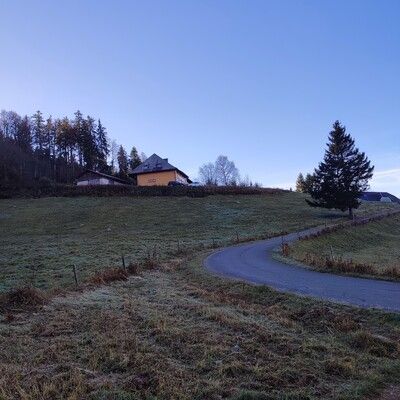 Die Gisiboden-Alm von unten