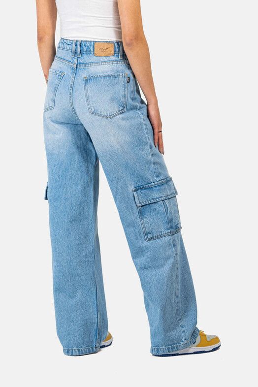 Reell Hose&#x20;Women&#x20;Mia&#x20;Cargo&#x20;Jeans&#x20;light&#x20;blue