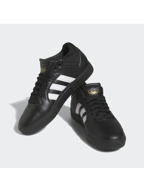 Adidas Skateschuh Tyshawn core black/cloud white