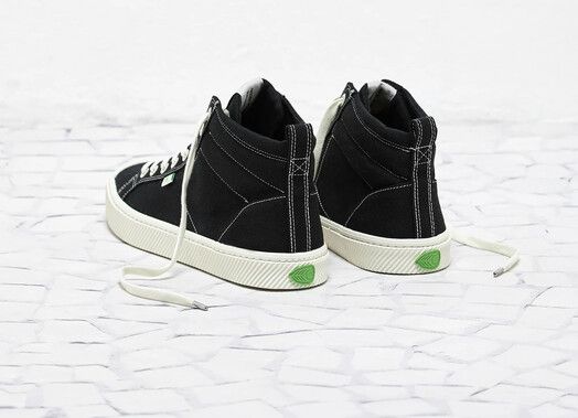 Cariuma Sneaker&#x20;Oca&#x20;High&#x20;black&#x20;canvas&#x20;contrast&#x20;thread