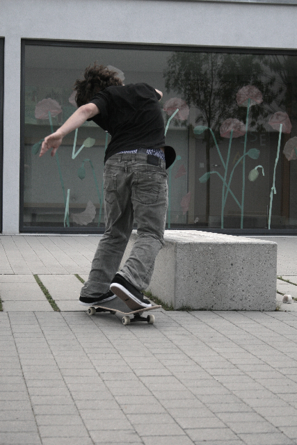 FabiBacktailFakie-g.jpg FabiBacktailFakie-g.jpg